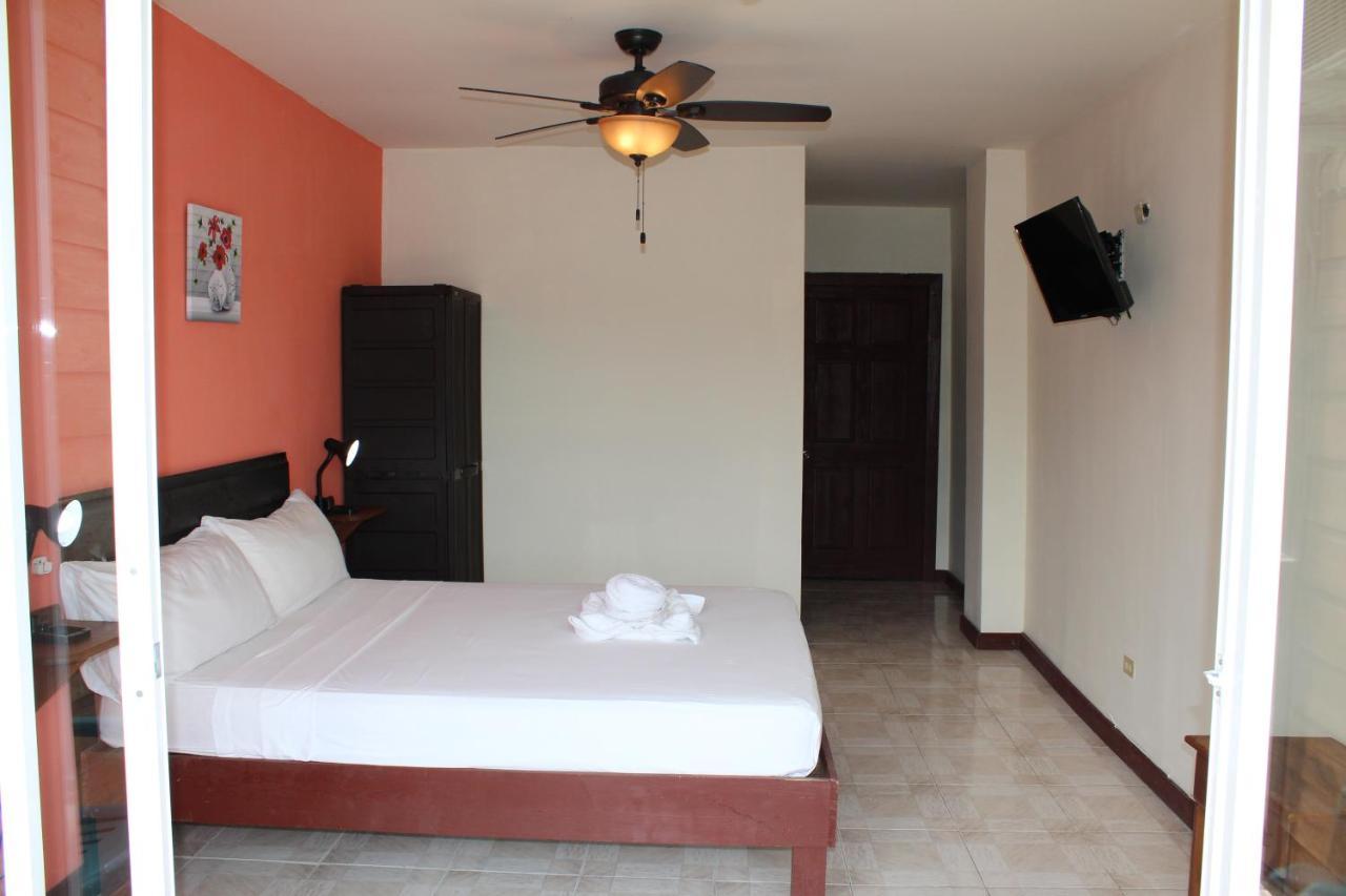 Hotel Los Balcones Over Seas Bocas Town Dış mekan fotoğraf