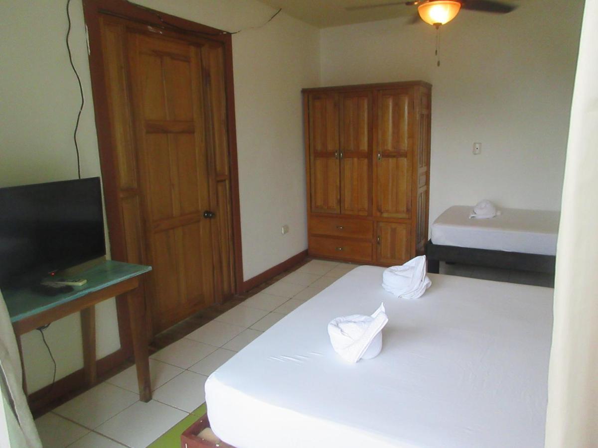 Hotel Los Balcones Over Seas Bocas Town Dış mekan fotoğraf